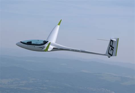 Its design represents natural evolution of flawless 13,5 m wingspan GP 14 VELO platform, utilizing very similar, sleek fuselages available in two sizes REGULAR and SPORT. . Gp gliders price